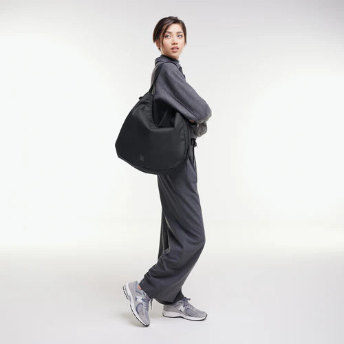 Geantǎ CURVED Black