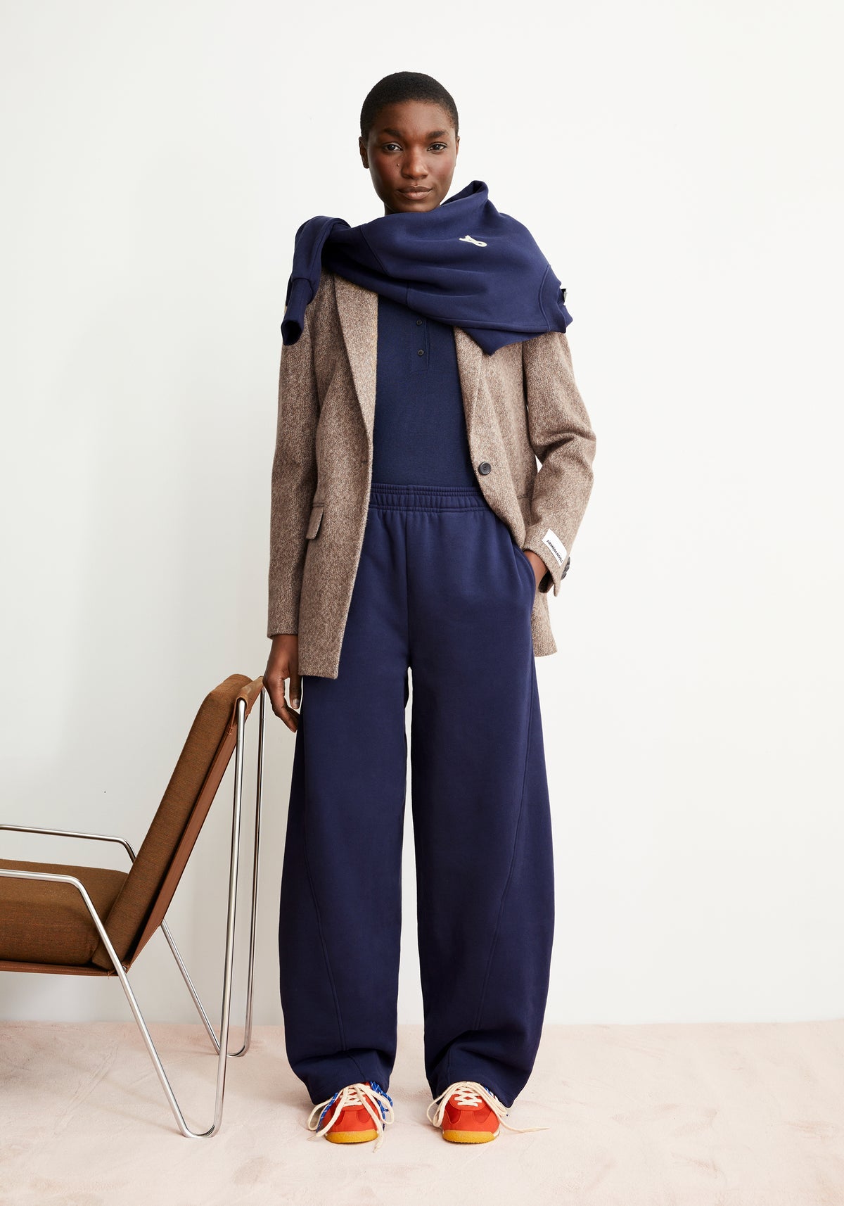 Pantaloni BELLAISAA Tinted Navy