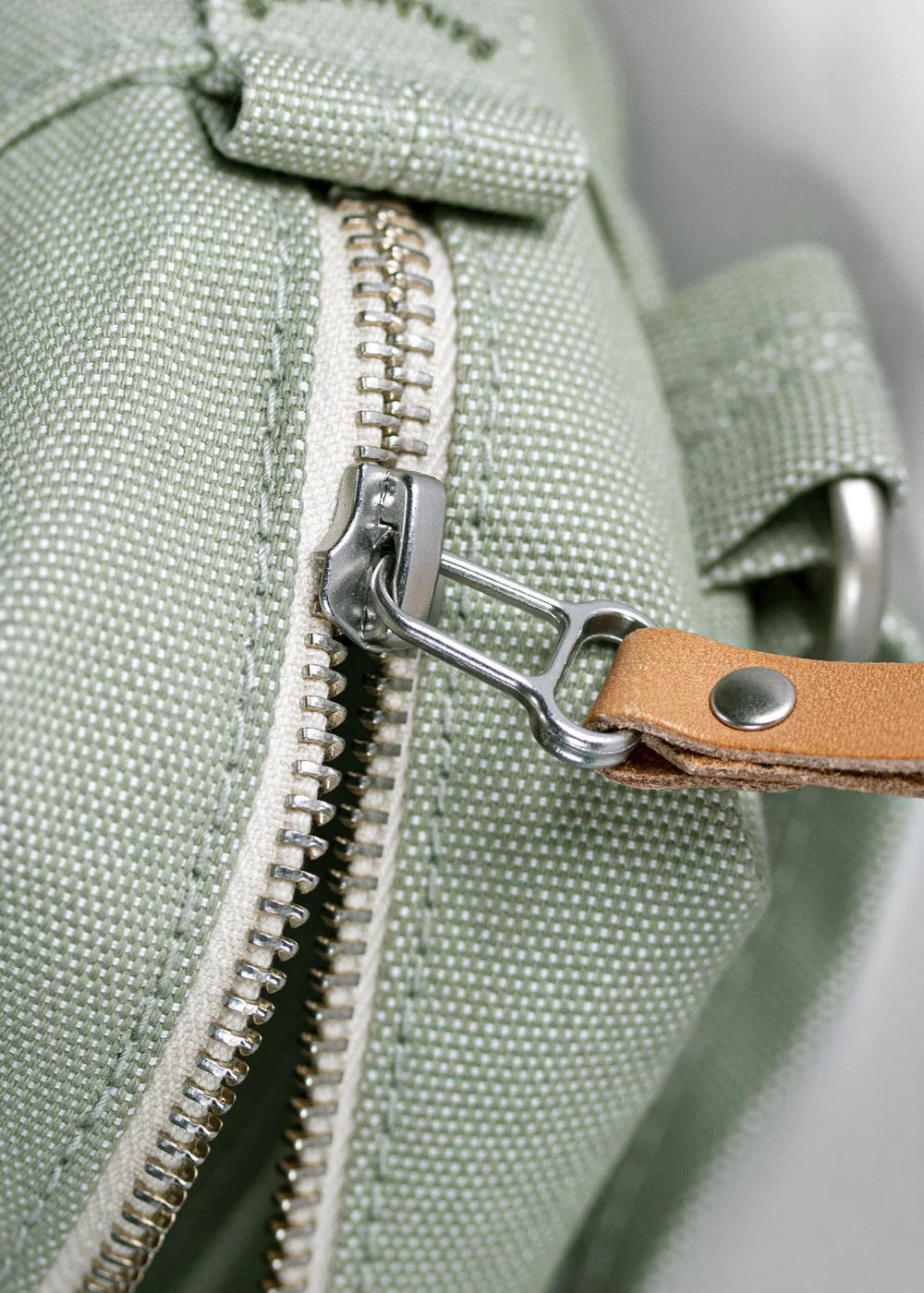 Borsetă Hip Pouch Sage