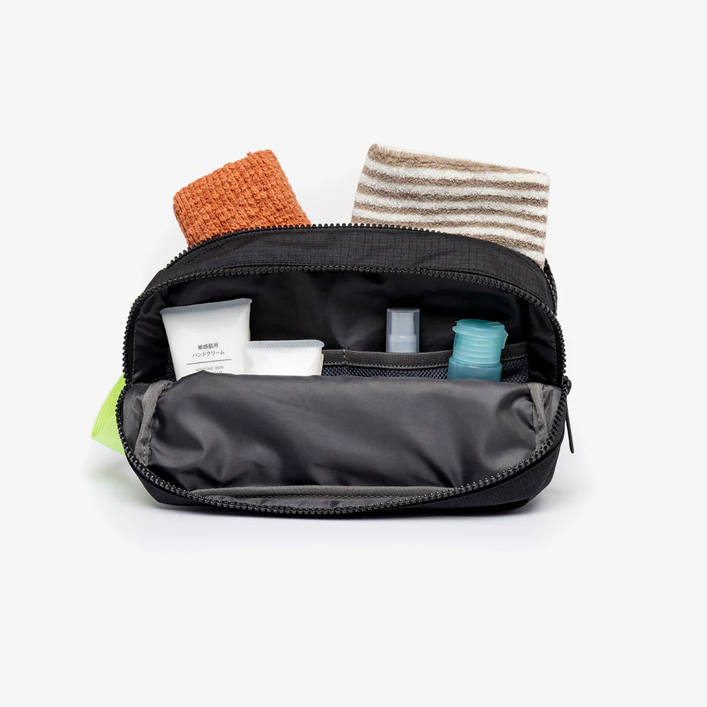 Geantǎ KEI DOUBLE Washbag Black Lime