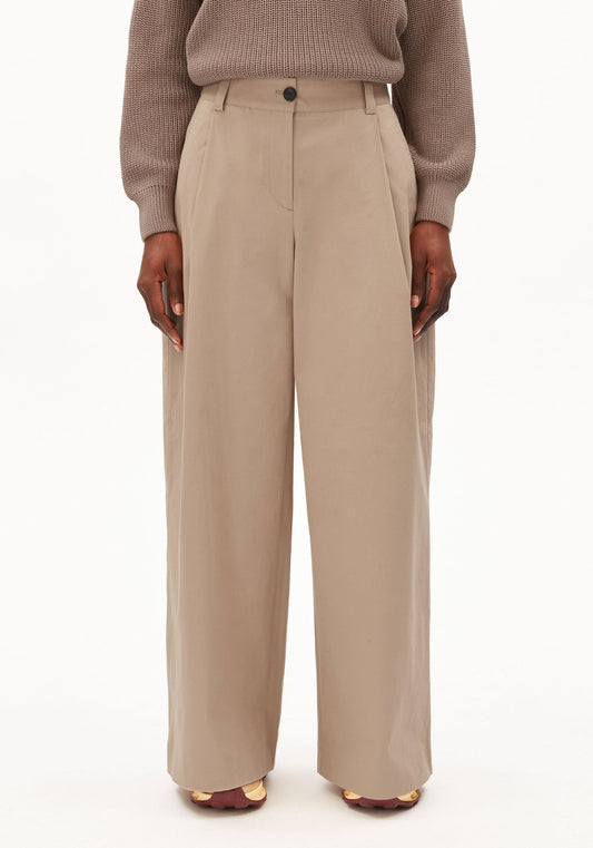 Pantaloni WIDE CHINO True Camel