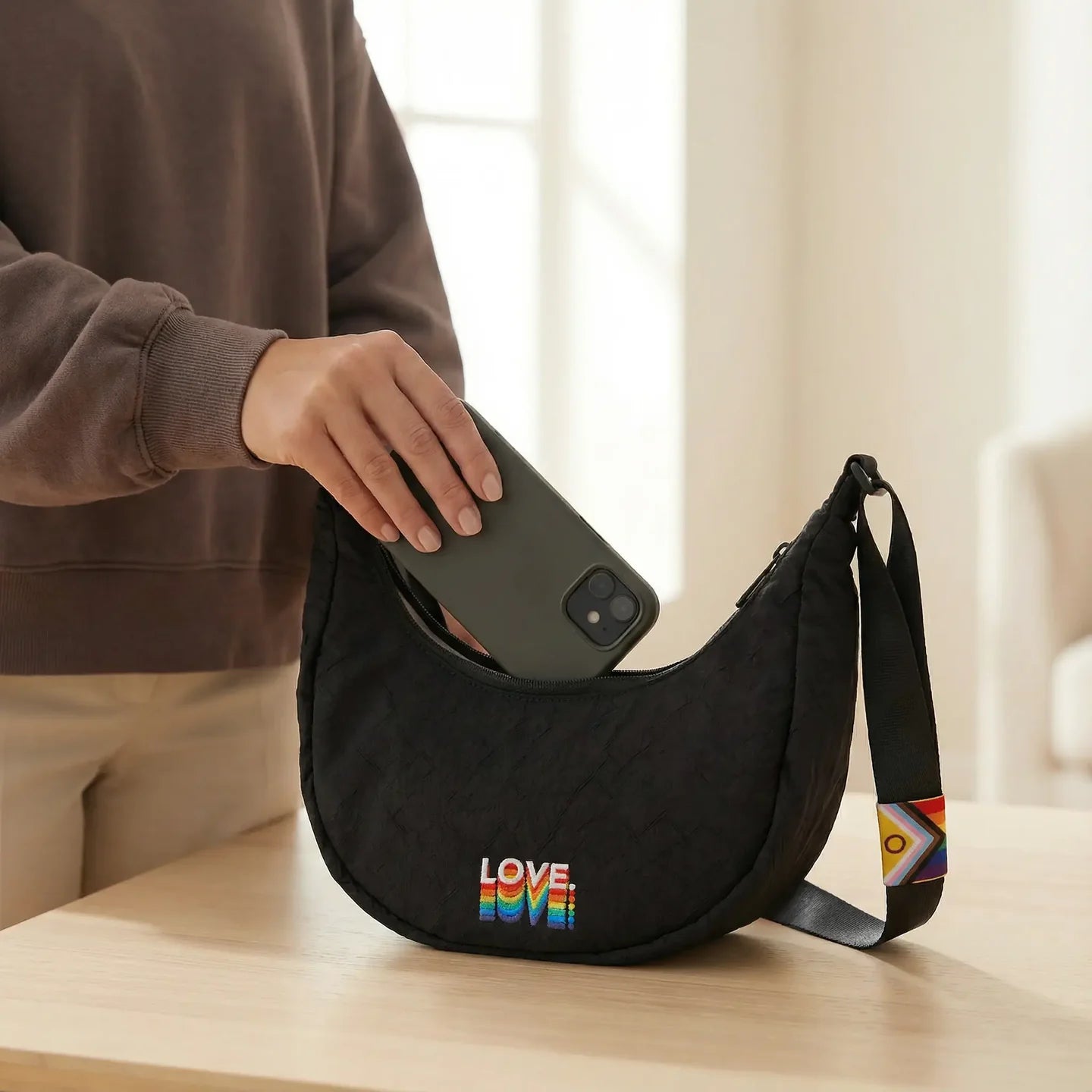 Geanta Moon Mini Pride