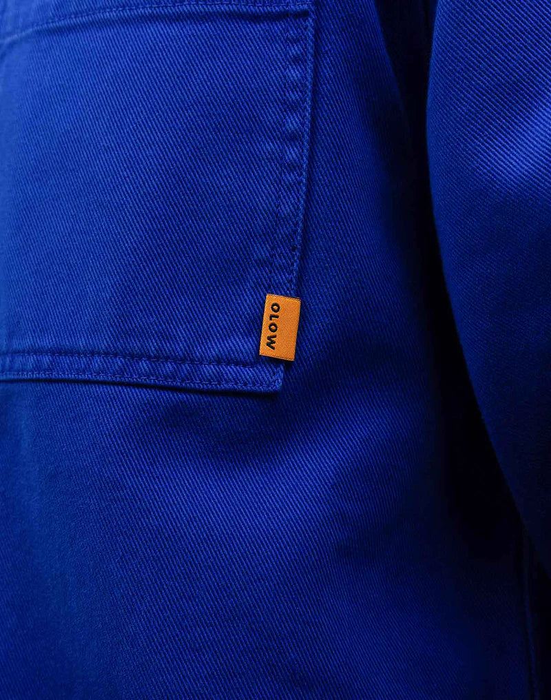 Jachetǎ CHUCALESCU Bleu Roi
